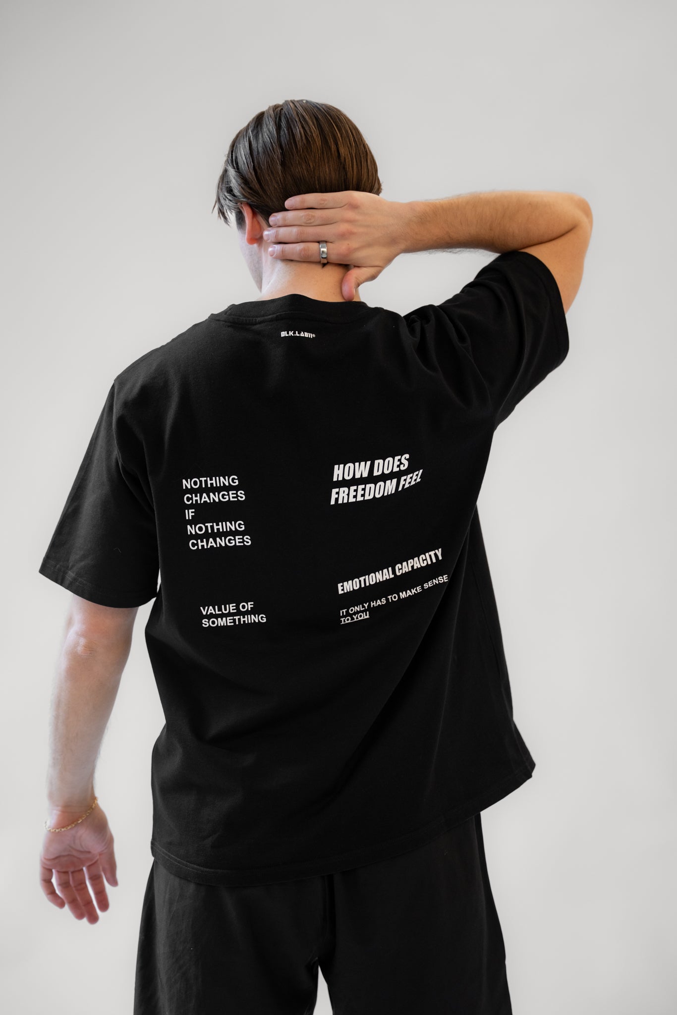 11REFLECT BOX TEE #1